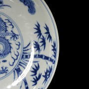 Glazed porcelain plate ‘The three friends of winter and dragon’, with Guangxu mark