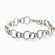 Bracelet in white gold and diamonds