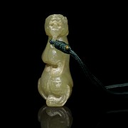 Carved jade 'bear' pendant, Eastern Han dynasty