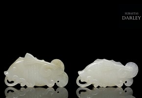 Two white jade fish plaques, 20th century