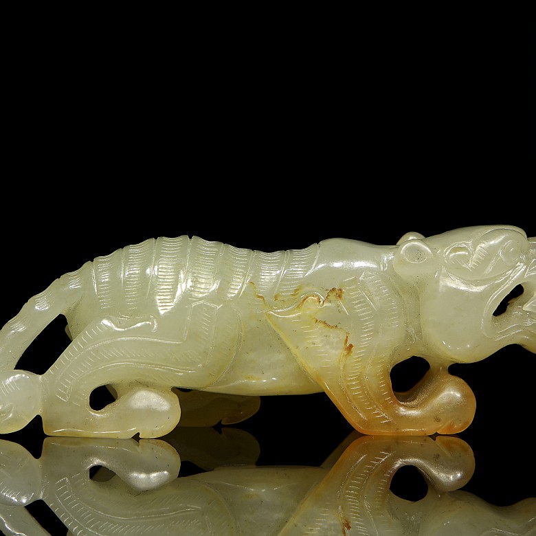 Carved jade mythical beast figure, Han dynasty