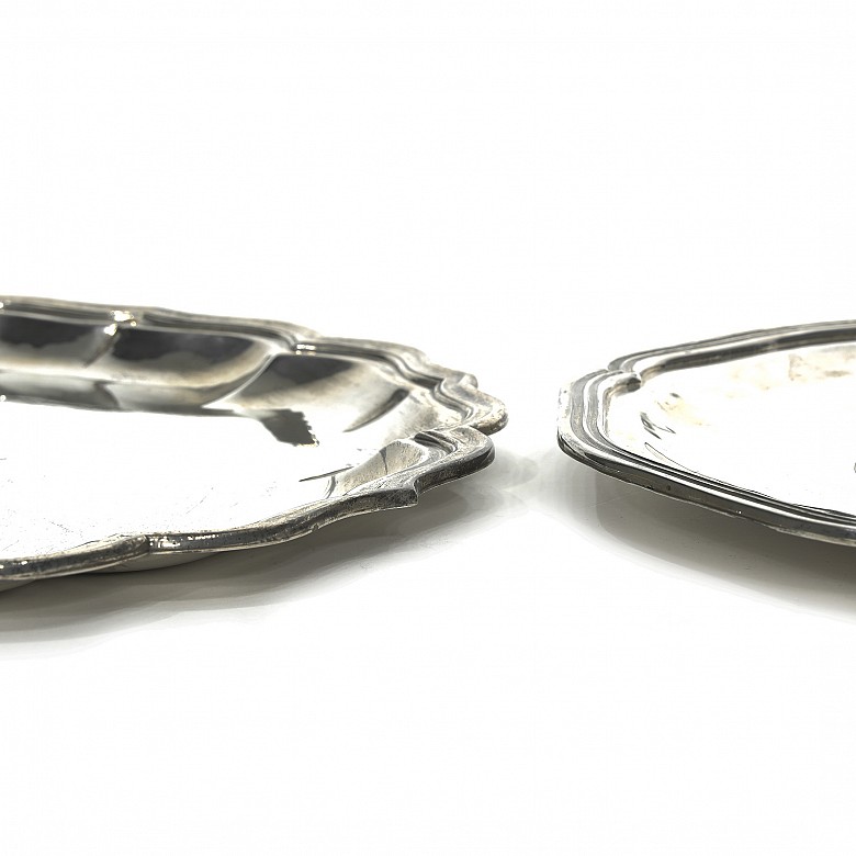 Two Spanish silver trays, 20th century