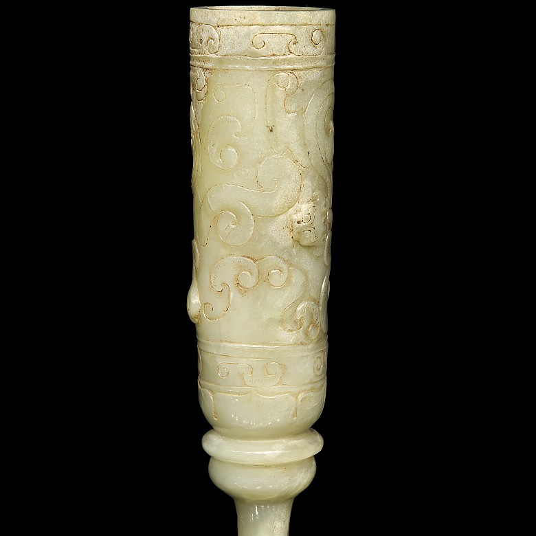 Carved jade ‘Mythical beast’ cup, Warring States - 3