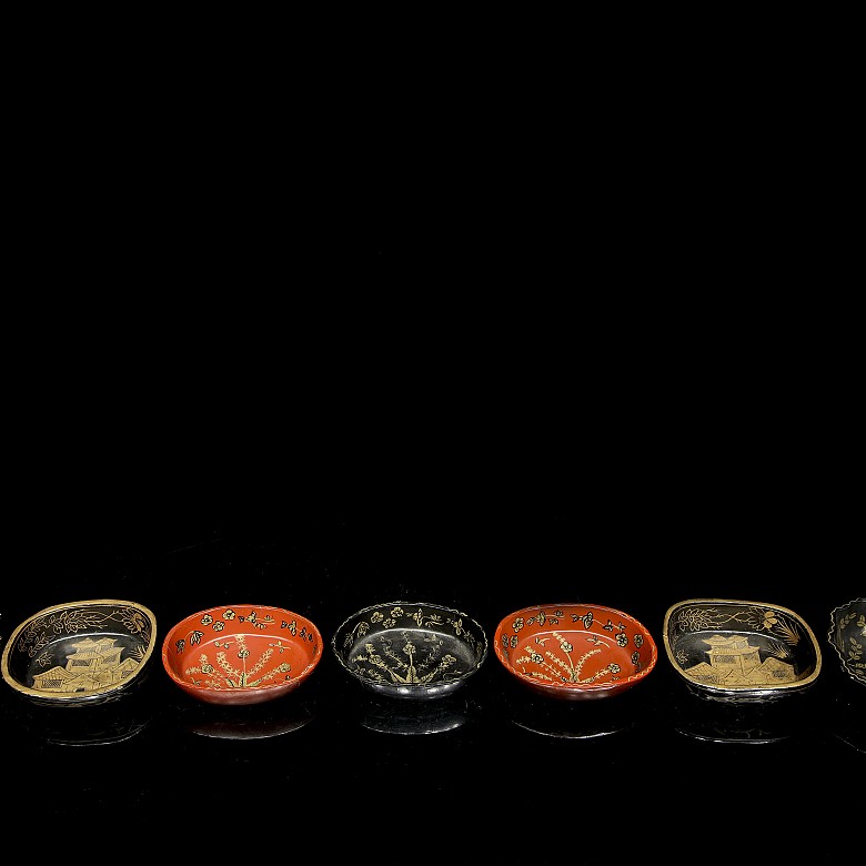 Set of lacquered wooden bowls, 20th century - 1