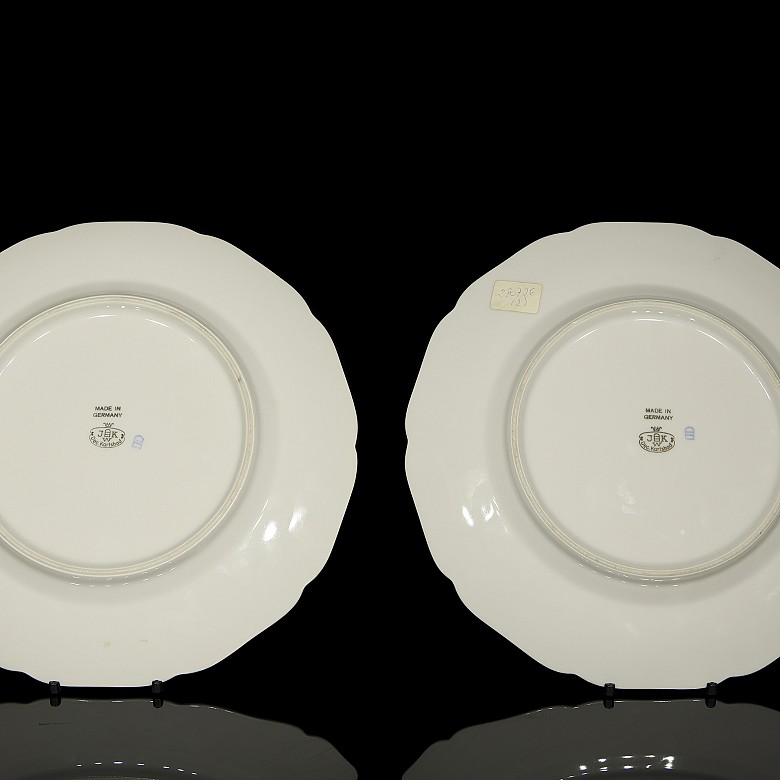 Pair of porcelain plates, JWK Carlsbad Bavaria, 20th century - 4