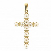 Cross in 18k yellow gold and ten pearls