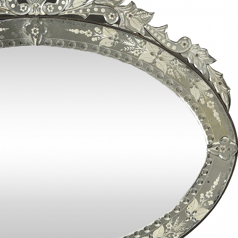 Venetian oval mirror, 19th-20th century