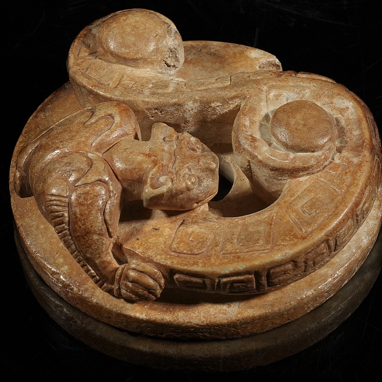 Carved jade disc ‘Beast’, Han style