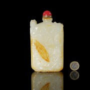 Carved jade ‘Phoenix, dragon and poem’ snuff bottle, Qing dynasty