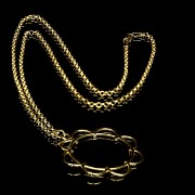 Gold chain and mount ‘ Without coin’