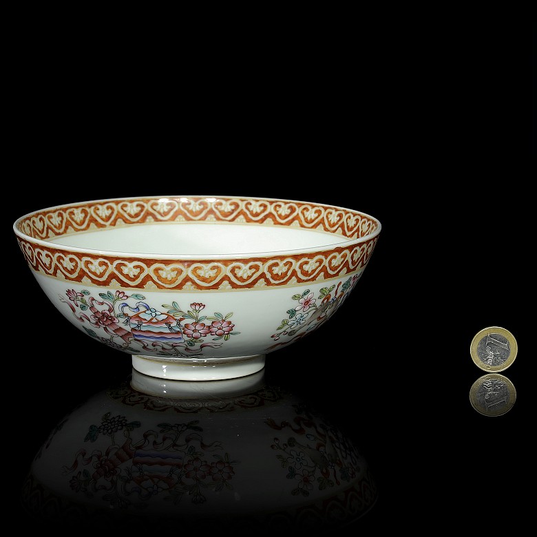 Enameled bowl with 