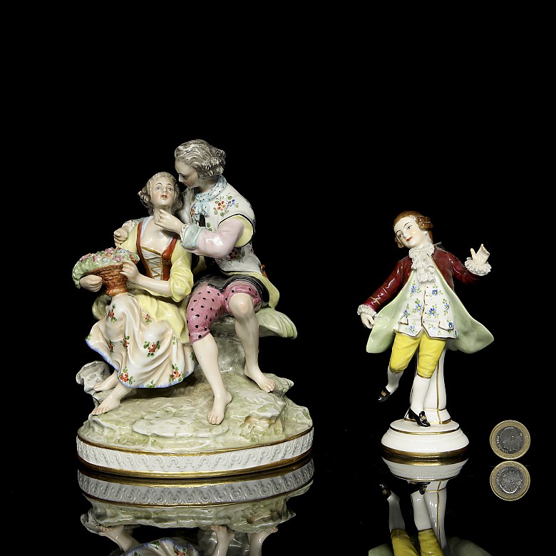 Two enamelled porcelain figurines ‘Lovers and Child’, 20th century