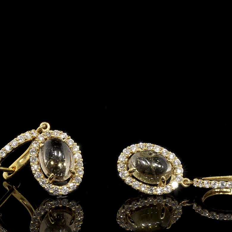 Pendientes en oro amarillo con turmalinas y diamantes