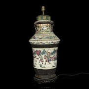 Enameled porcelain lamp vase, Canton, Qing dynasty