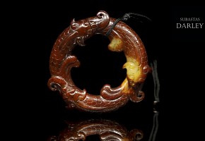 Tail biting dragon hoop, Eastern Han dynasty