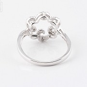 Ring in 18k white gold and diamonds