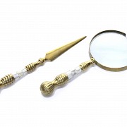 Magnifying glass and letter opener in bronze and mother-of-pearl.