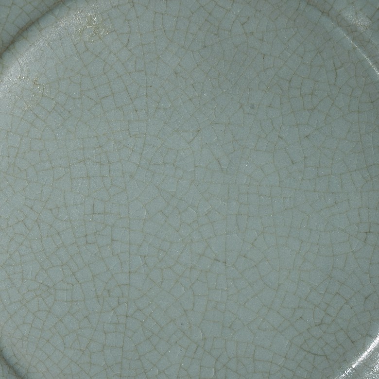 Celadon ‘Flower’ glazed ware dish, Song dynasty