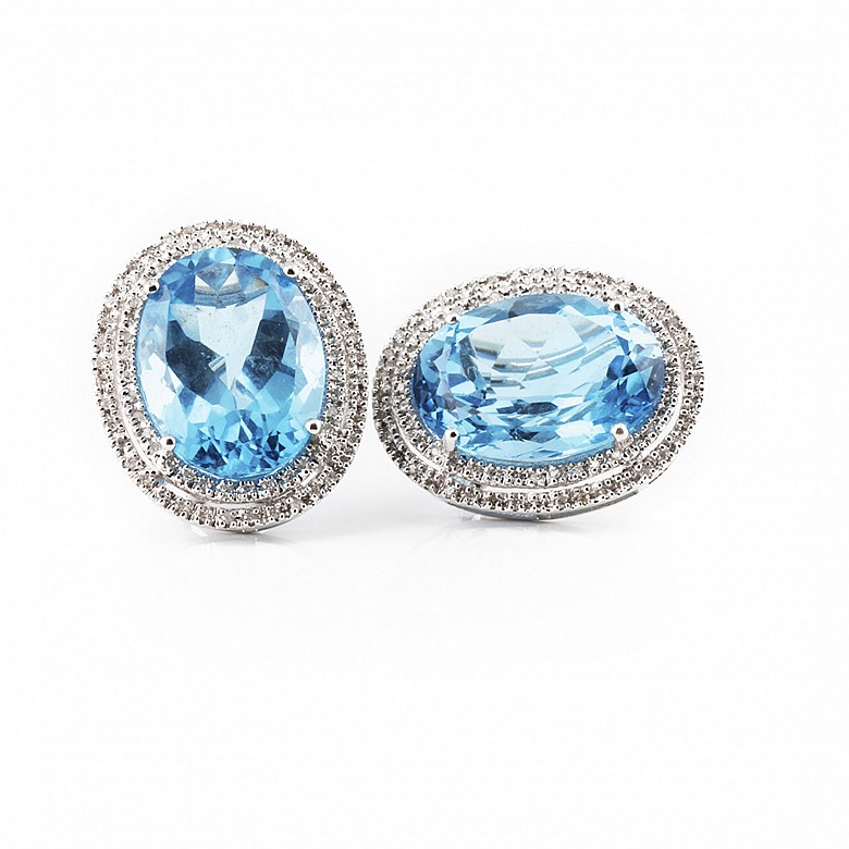 Topaz and diamond earrings in 18k white gold.