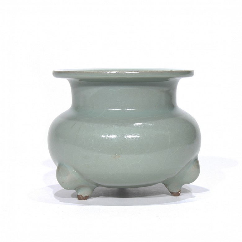 Donggou celadon ceramic censer, Song dynasty (960 - 1279)