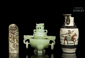 Lot of objects, China, 20th century