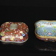 Cloisonné box ‘Vases’, 20th century