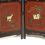 Inlaid lacquered wood folding screen, Qing dynasty