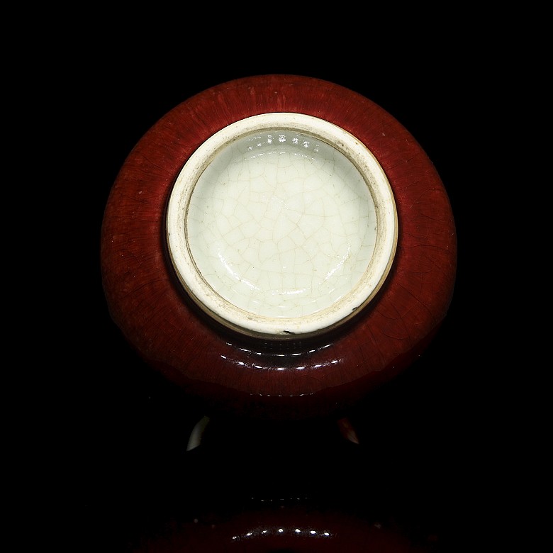 Small ‘Bull's Blood’ glazed porcelain vase, 20th century