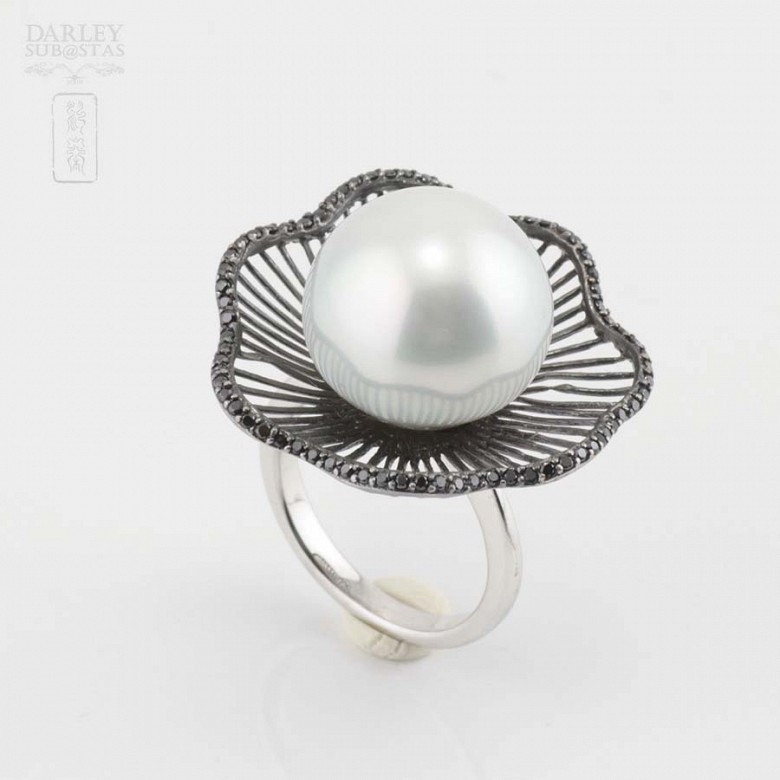 Australian pearl ring and black diamonds.