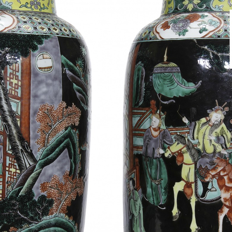 Pair of Chinese black family vases, Qing dynasty.