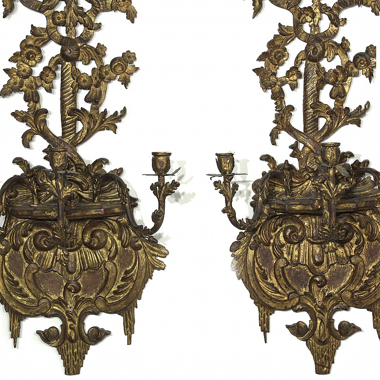 Pareja de grandes candelabros de pared, S.XIX-XX