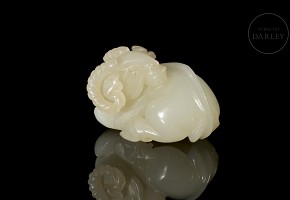 Carved jade figurine ‘Ram’, Qing dynasty