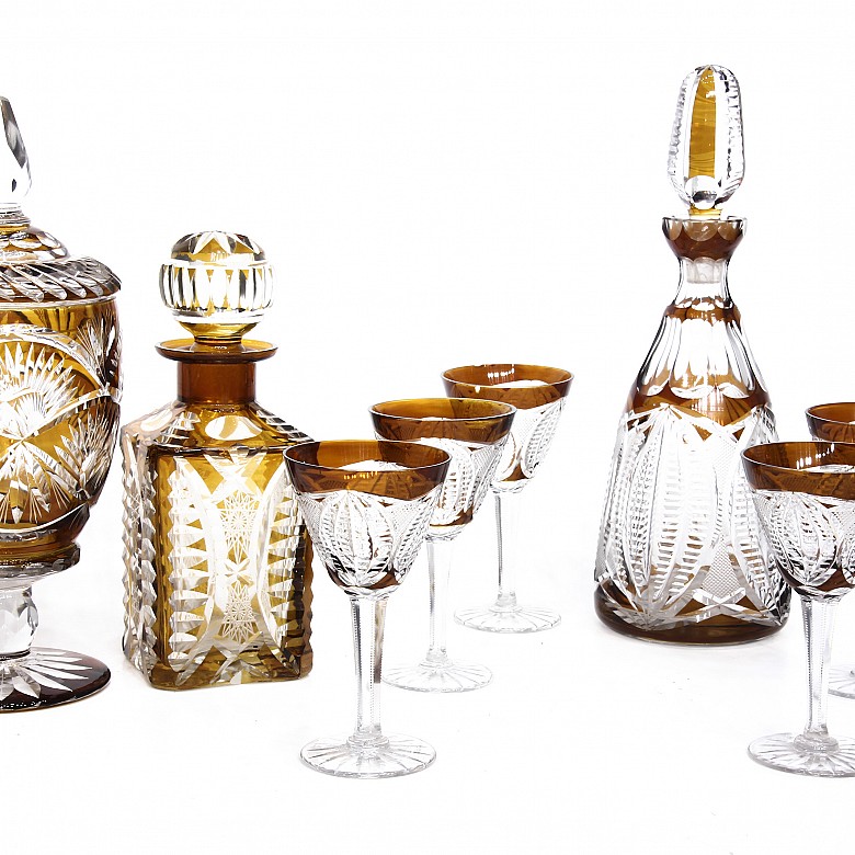 An important set of Bohemian cut crystal.