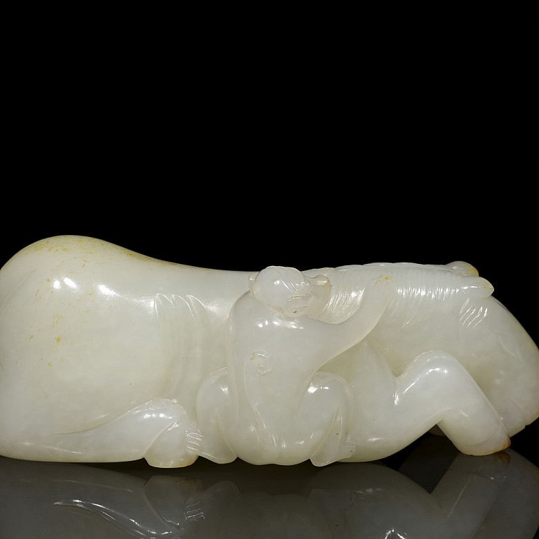 White jade figure 'horse and monkey', Qing dynasty, Qianlong