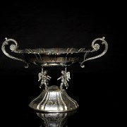 Spanish silver fruit bowl ‘Cherubs’, 20th century