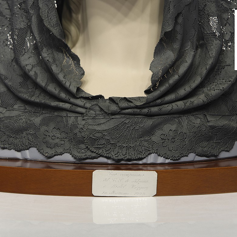 Bust with black mantilla, Lladró, 20th century