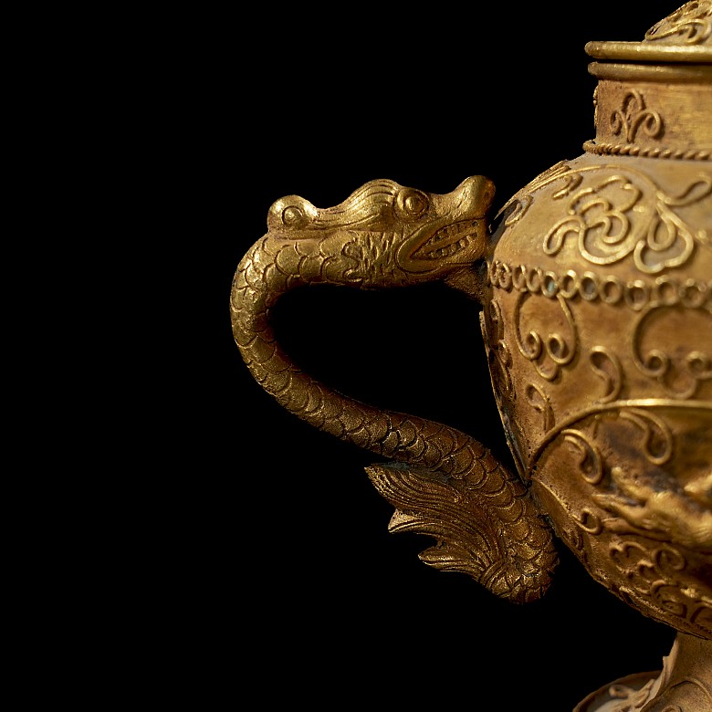 Gilt-bronze teapot, Tang style