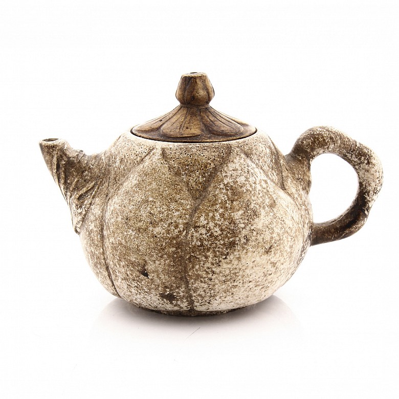 Chinese clay teapot, Yixing.