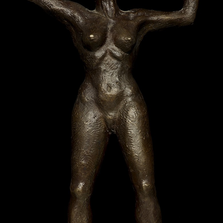 Sculpture ‘Female figure gazing at the sky’, 20th century - 6