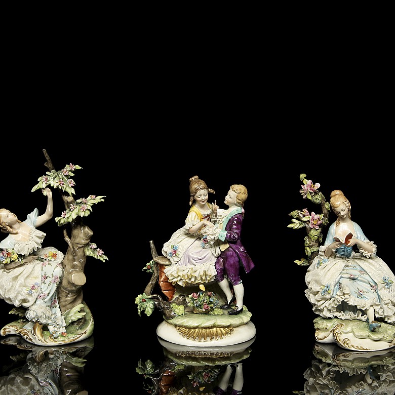 Italian porcelain ‘Romantic Figures’, 20th century