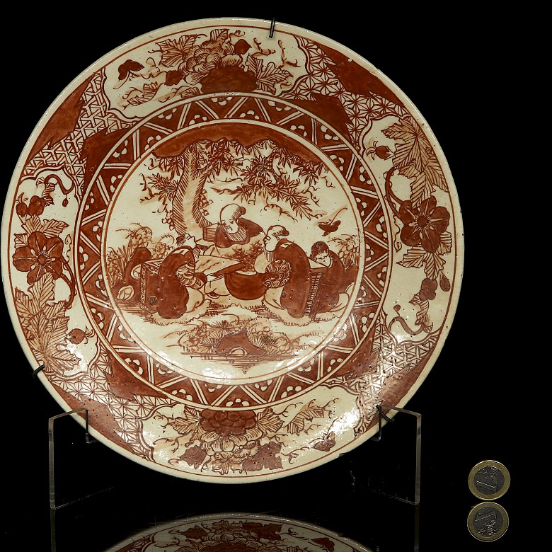 Iron-red enamelled porcelain plate ‘Garden Scene’, with Yongle mark