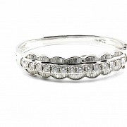 18k white gold bangle with 4.52ct diamonds