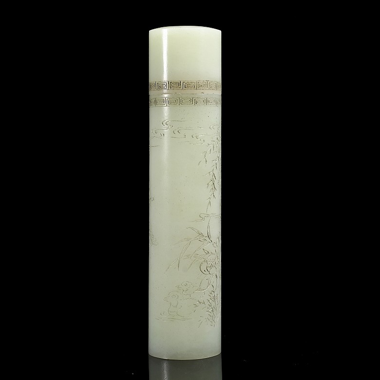 Carved white jade incense-holder, Qing dynasty