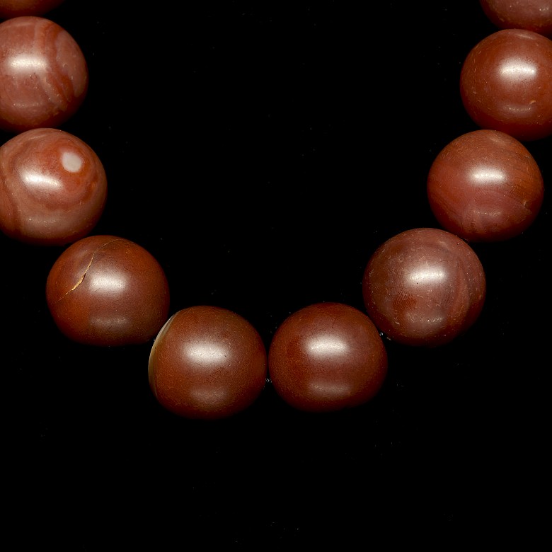 Agate bead necklace, Qing dynasty