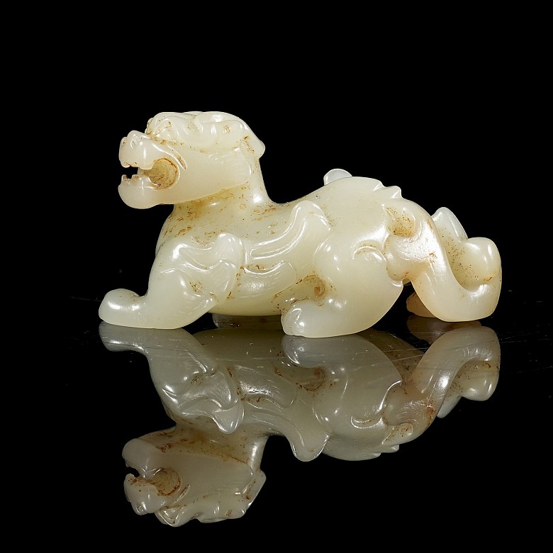 Carved jade figurine ‘Beast’, Han dynasty