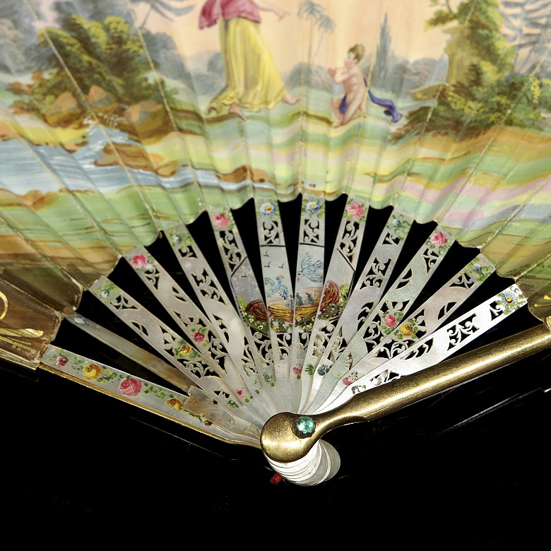 Fan with mother-of-pearl ‘Scenes’, 19th century