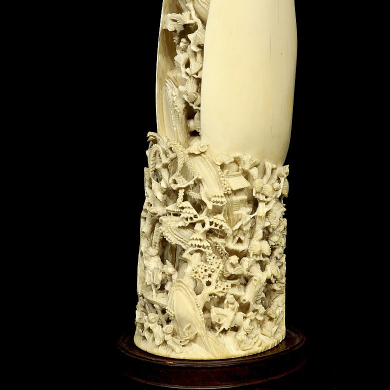 Carved ivory figure ‘Village in the Mountains’, early 20th century