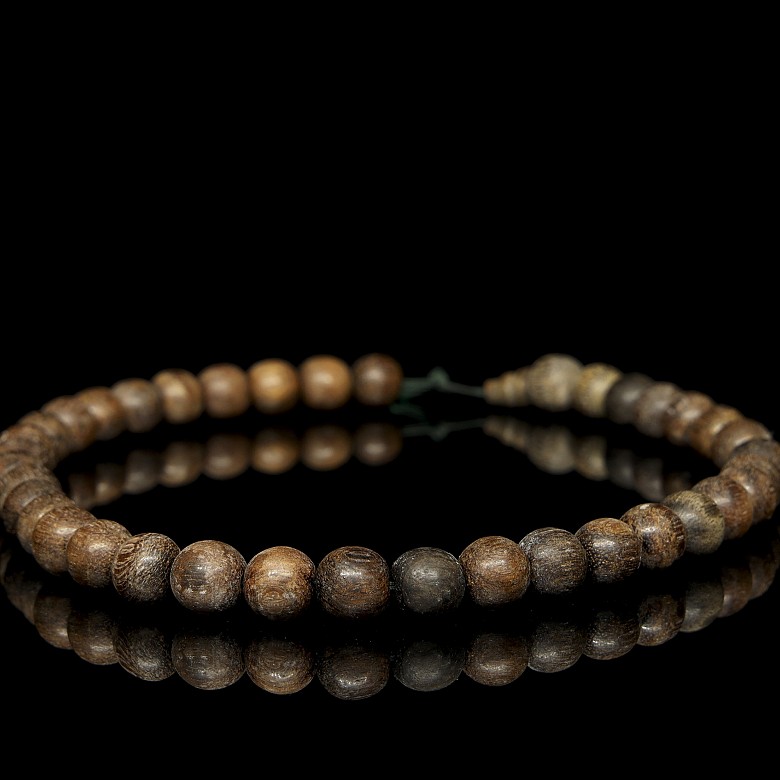 Wooden bead necklace, Qing dynasty