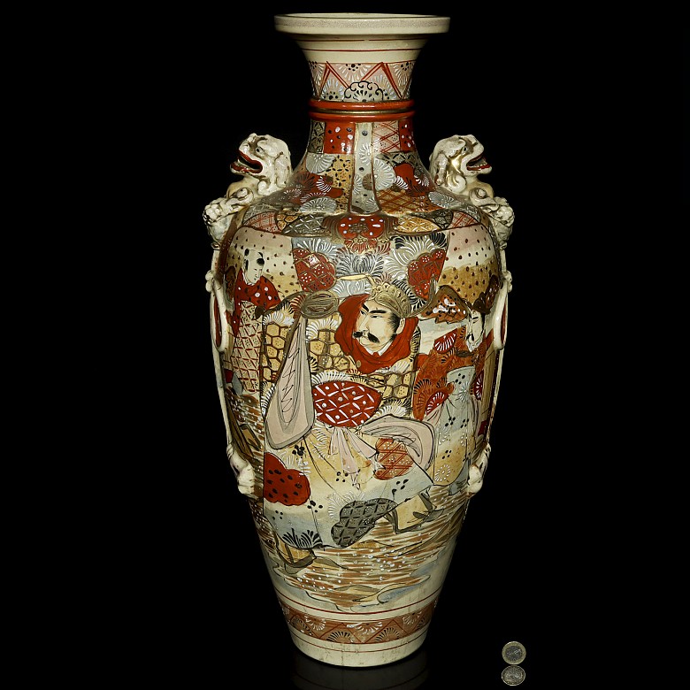 Satsuma porcelain vase, Japan, mid-20th century