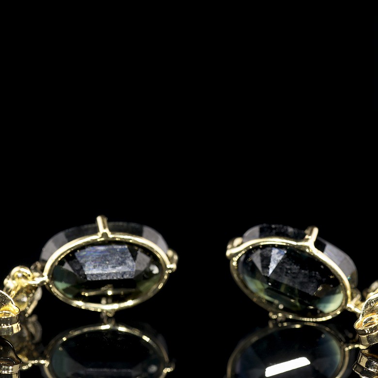 Pendientes de oro amarillo 18 k, diamantes y zafiros